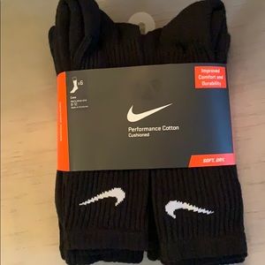 Brand new crew neck socks!!